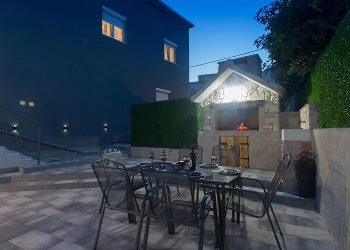 Holiday Home Split Split