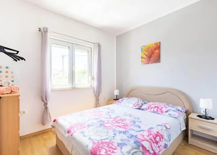 Holiday Home Split 別荘 スプリト