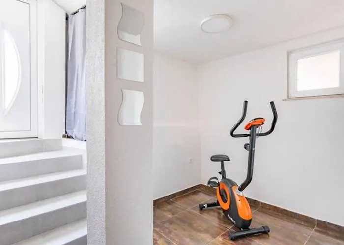 Holiday Home Split 別荘 スプリト